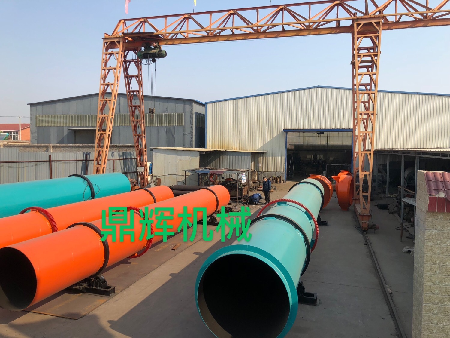 雞糞有機(jī)肥加工設(shè)備工藝流程及優(yōu)勢(shì)有哪些？