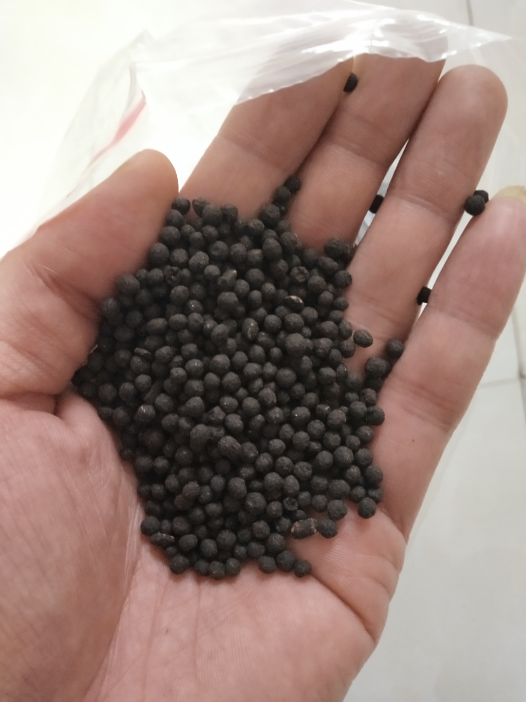 如何應(yīng)對(duì)肥料的結(jié)塊